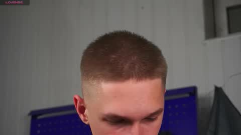 Snapshot of dustyn_fox chatting on October 2025 04:41:01 PM Dustyn online show from October 2025 04:41:01 PM