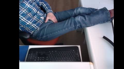 Snapshot of dutchpornking2 chatting on January 2025 02:52:01 PM dutchpornking2 online show from January 2025 02:52:01 PM
