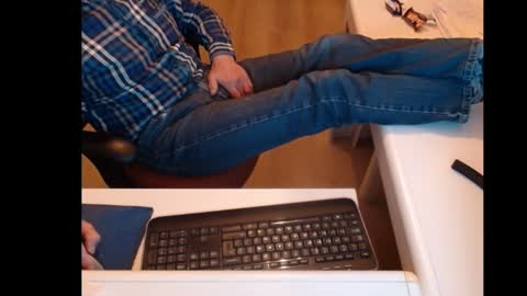 Snapshot of dutchpornking2 chatting on January 2025 04:53:01 PM dutchpornking2 online show from January 2025 04:53:01 PM