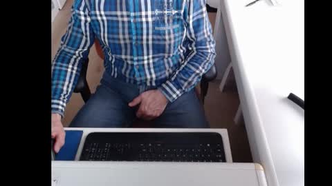Snapshot of dutchpornking2 chatting on February 2025 08:06:01 AM dutchpornking2 online show from February 2025 08:06:01 AM