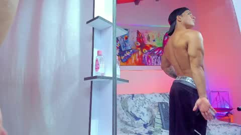 dwayne_esteven10 online show from May 2026 09:34:01 PM