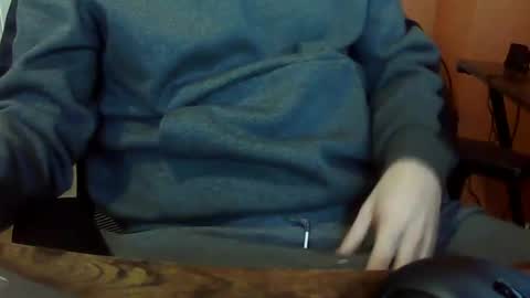 Snapshot of dweav240 chatting on December 2024 05:19:02 PM dweav240 online show from December 2024 05:19:02 PM