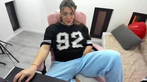 dayana online show from March 2026 04:07:02 AM