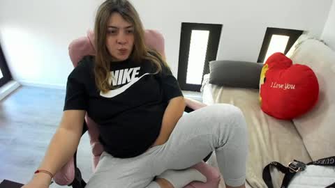 dayana online show from April 2026 05:16:01 AM