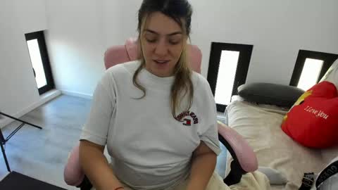 dayana online show from May 2026 05:03:02 AM