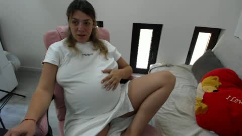 dayana online show from June 2026 04:05:01 AM