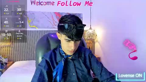 dyla_n18_ online show from July 2026 08:40:02 PM