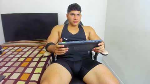 Snapshot of dylan_brook chatting on July 2026 02:34:02 PM Dylan online show from July 2026 02:34:02 PM
