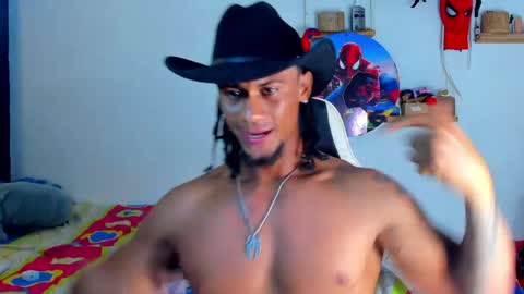 Snapshot of dylan_jake1 chatting on June 2026 01:18:01 AM Dylan online show from June 2026 01:18:01 AM