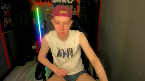 Snapshot of dylan_norton chatting on February 2026 04:02:02 PM Dylan online show from February 2026 04:02:02 PM