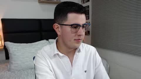  DYLAN SANTIAGO  online show from January 2026 09:13:01 PM