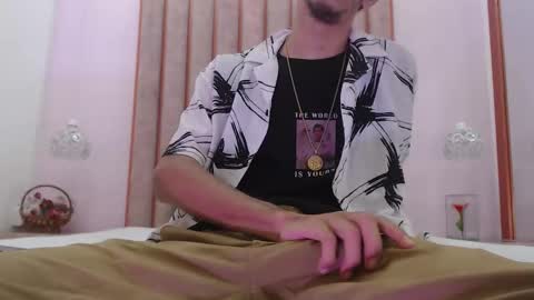 Snapshot of dylan_scotts chatting on September 2025 08:34:01 PM dylan_scotts online show from September 2025 08:34:01 PM