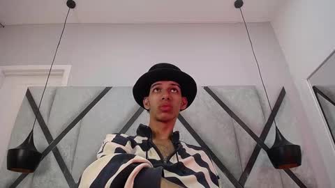 Snapshot of dylan_scotts chatting on September 2025 09:09:01 PM dylan_scotts online show from September 2025 09:09:01 PM