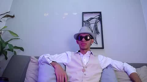 Snapshot of dylan_scotts chatting on October 2025 08:41:01 PM dylan_scotts online show from October 2025 08:41:01 PM