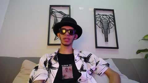 Snapshot of dylan_scotts chatting on October 2025 07:58:01 PM dylan_scotts online show from October 2025 07:58:01 PM