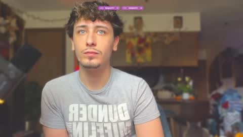 Dylan Daniel 7.8 online show from September 2025 05:29:02 PM