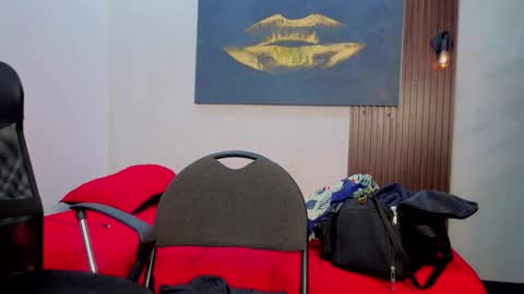 dylanguss online show from October 2025 11:52:02 AM