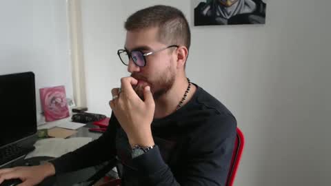 dylanhot10 online show from September 2025 08:25:01 PM