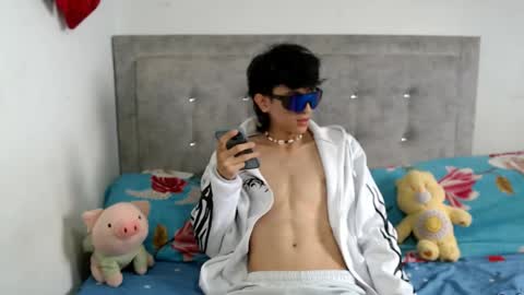 dylann ross online show from April 2026 04:36:02 PM