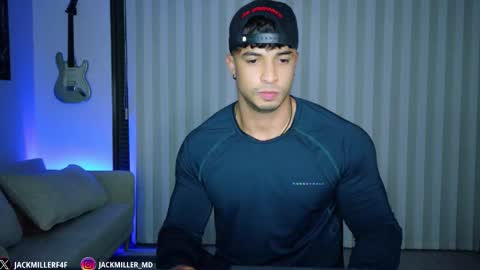 Snapshot of dylanrivera_ chatting on October 2025 12:32:02 AM Dylan Rivera online show from October 2025 12:32:02 AM