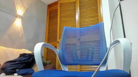 D Y L A N online show from December 2024 03:30:02 AM