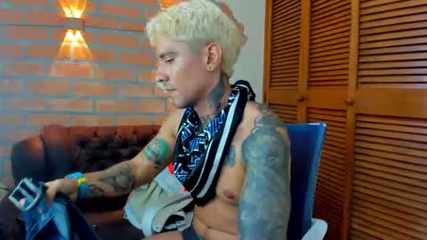 D Y L A N online show from September 2025 11:15:01 PM