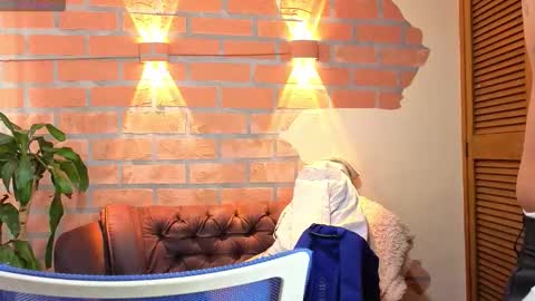 D Y L A N online show from October 2025 08:30:02 PM