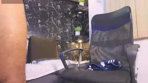 D Y L A N online show from June 2026 09:14:01 AM