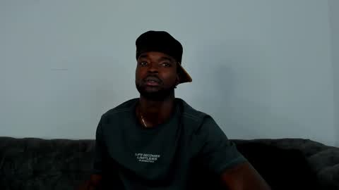 Dylan Taylor online show from October 2025 03:45:02 AM