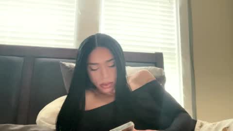 Snapshot of dynasty313 chatting on November 2025 06:09:02 PM Dynasty online show from November 2025 06:09:02 PM