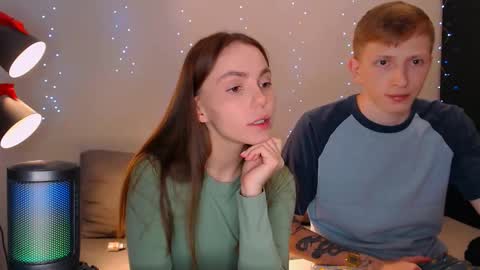 Snapshot of dyrinda chatting on February 2025 09:59:01 PM Julia and Dima online show from February 2025 09:59:01 PM