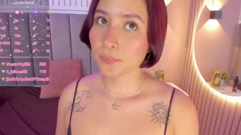 Snapshot of dyvis_22 chatting on December 2024 05:42:02 PM Juana online show from December 2024 05:42:02 PM