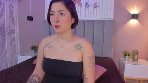 Snapshot of dyvis_22 chatting on December 2024 11:14:02 AM Juana online show from December 2024 11:14:02 AM