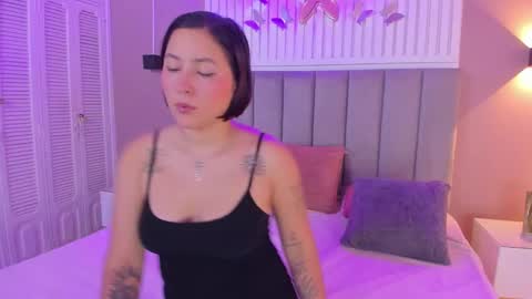 Snapshot of dyvis_22 chatting on February 2025 11:27:01 AM Juana online show from February 2025 11:27:01 AM