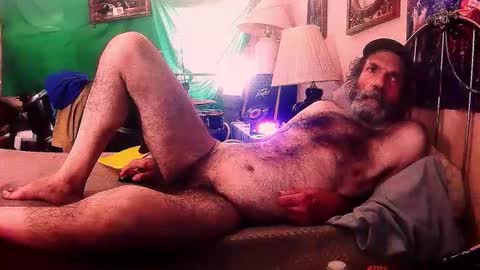 Snapshot of e2727 chatting on September 2025 05:37:01 PM Italian Franky online show from September 2025 05:37:01 PM