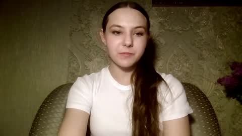 Yuni online show from April 2026 08:57:02 PM