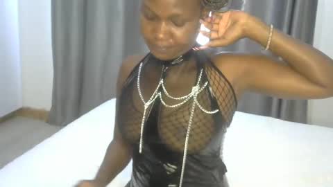Snapshot of east_queen chatting on January 2025 09:36:02 AM east_queen online show from January 2025 09:36:02 AM