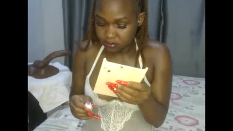 Snapshot of east_queen chatting on February 2025 05:15:01 PM east_queen online show from February 2025 05:15:01 PM