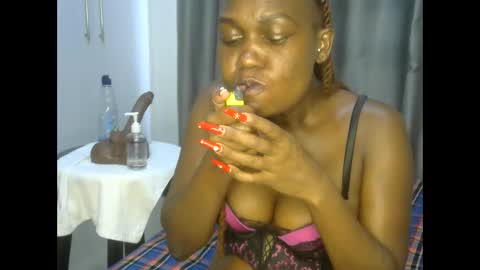 Snapshot of east_queen chatting on March 2025 07:08:02 AM east_queen online show from March 2025 07:08:02 AM