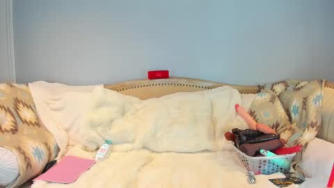 Snapshot of eatmygingersnapps chatting on March 2026 04:02:01 PM Allison online show from March 2026 04:02:01 PM