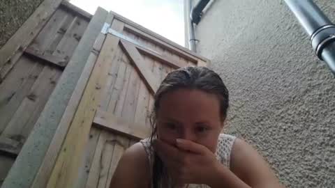 Nadia Ferreira  online show from June 2026 02:12:02 PM
