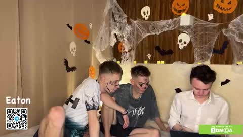 Snapshot of eaton_ chatting on October 2025 05:58:02 PM eaton_ online show from October 2025 05:58:02 PM