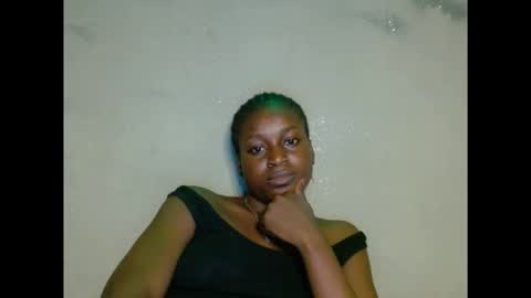 eatuupx online show from December 2025 06:03:02 PM