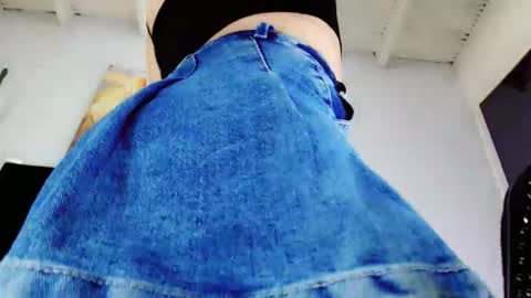 Snapshot of eban_dustan chatting on January 2026 10:12:02 PM Eban online show from January 2026 10:12:02 PM