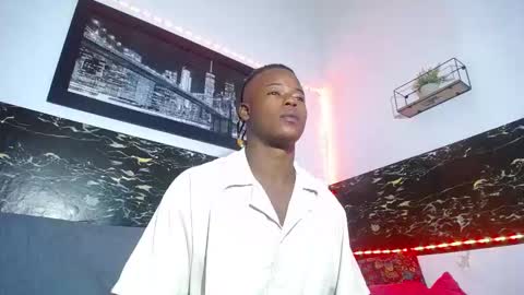 Snapshot of ebonny_stallion chatting on October 2025 04:31:02 PM Chris Palaz online show from October 2025 04:31:02 PM