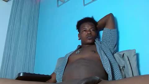 Snapshot of ebonny_stallion chatting on December 2025 08:27:01 PM Chris Palaz online show from December 2025 08:27:01 PM