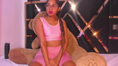 Luci  online show from February 2025 01:47:02 AM