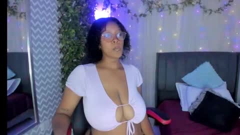 Andrea online show from December 2024 12:44:01 AM