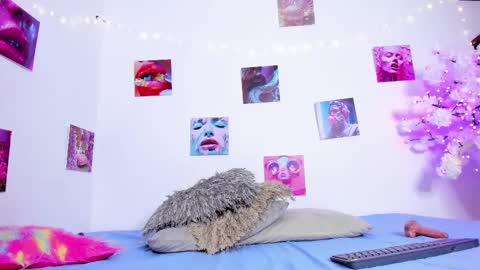 ebony_cute9 online show from February 2025 08:20:02 PM