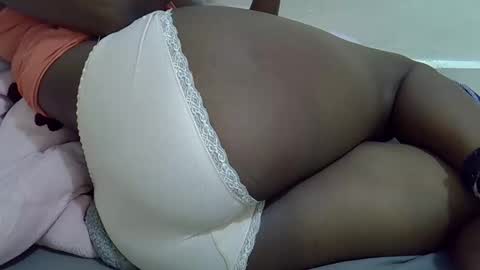 ebony_cuttey30 online show from June 2026 06:34:02 PM